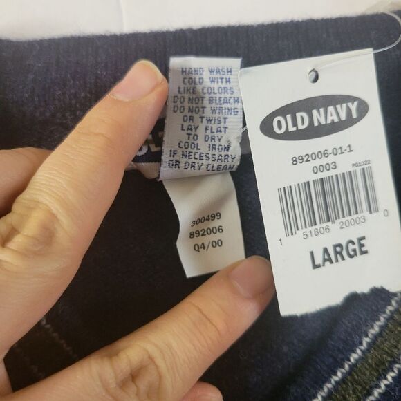 Old Navy Men V Neck Lambswool Sweater Size Large - Picture 3 of 6